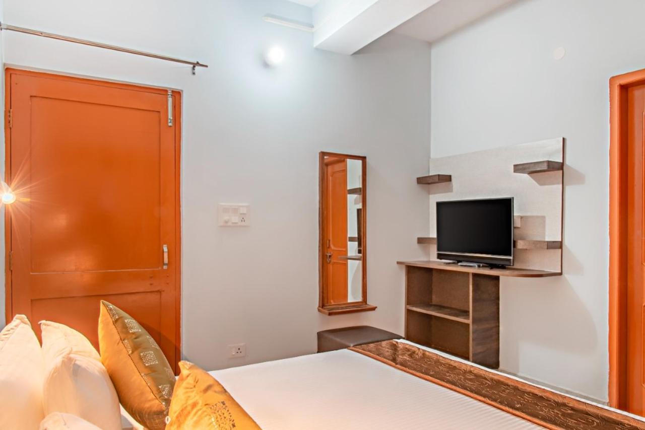 Mountain Mist Inn I Serviced Apt I Open Air Lawn & Rooftop I Bonfire I By Exotic Stays Kasauli Kültér fotó